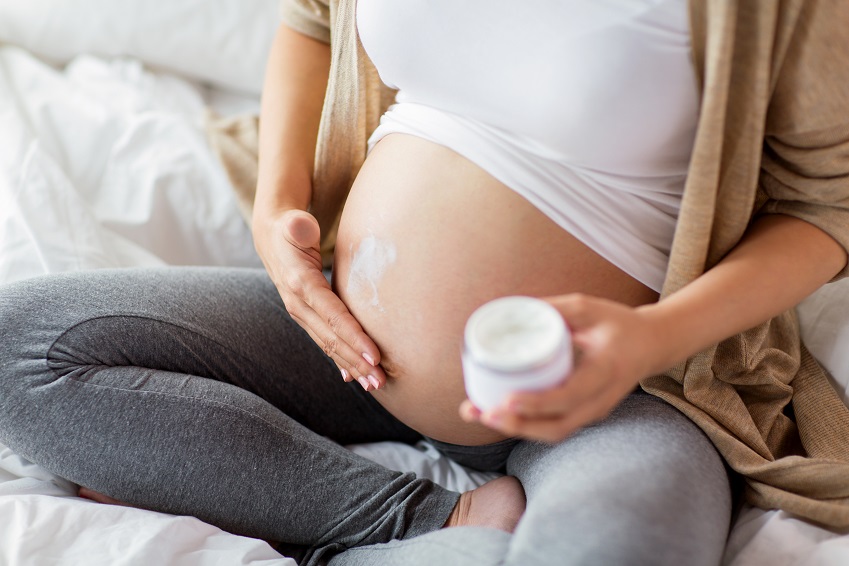 Rozstępy po ciąży- czy można im zapobiec?