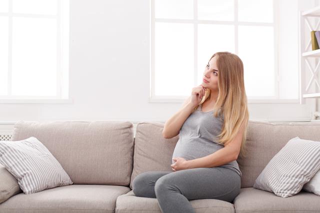 W jakim celu wykonuje się badanie moczu w ciąży? Jak się do niego przygotować? 