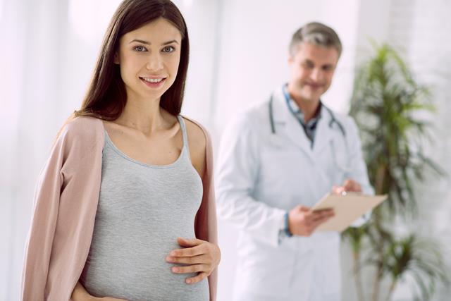 Witaminy dla kobiet w ciąży - jakie są najważniejsze w rozwoju maluszka